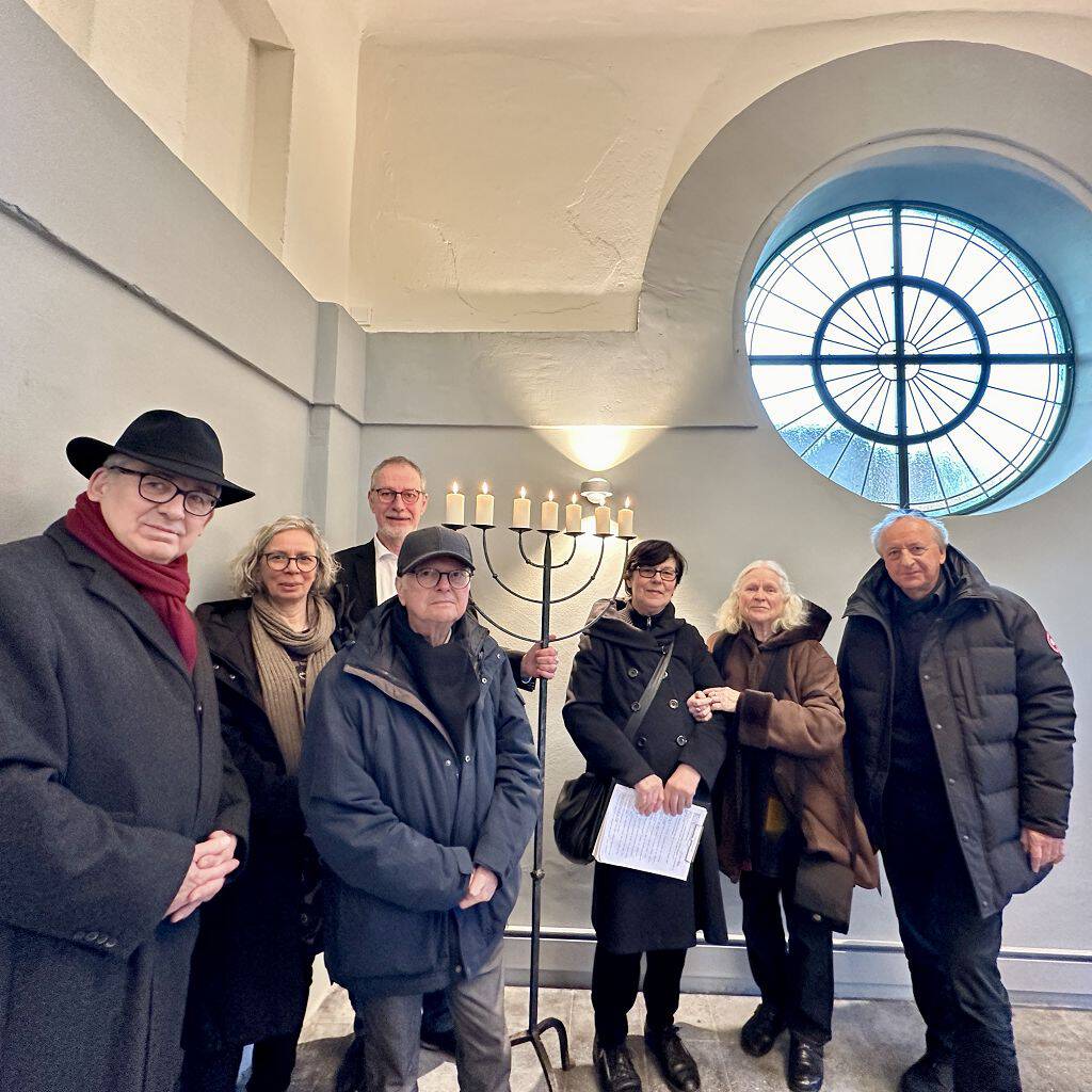 Shoah Gedenktag Und Gedenkstunde Auf Dem J dischen Friedhof L neburg shoah-gedenktag-und-gedenkstunde-auf-dem-j-dischen-friedhof-l-neburg